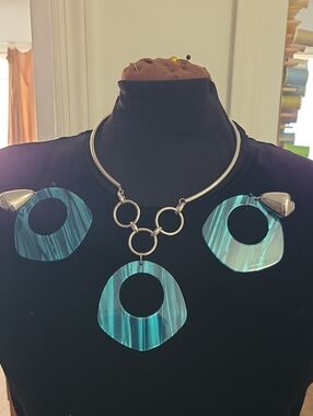 Contemporary Teal Statement Necklace and Earrings Set